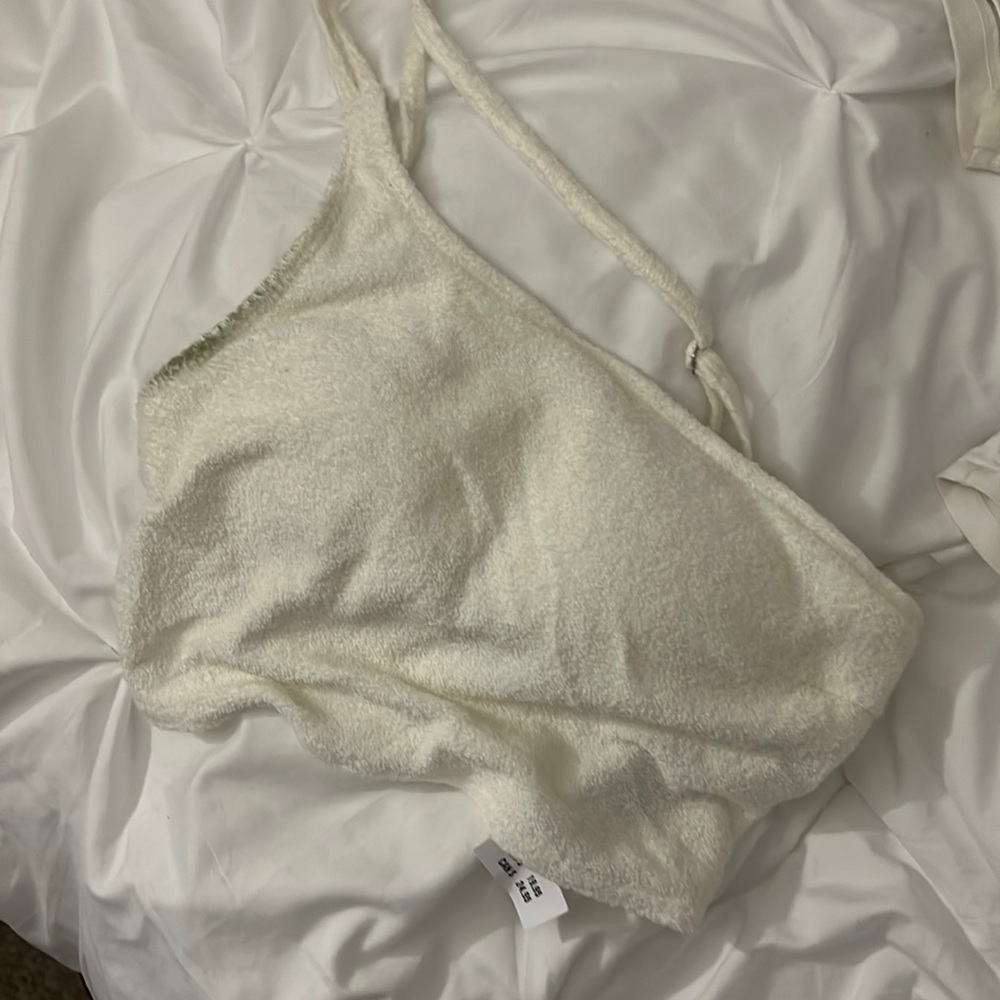 Gilly hicks one shoulder white bra top